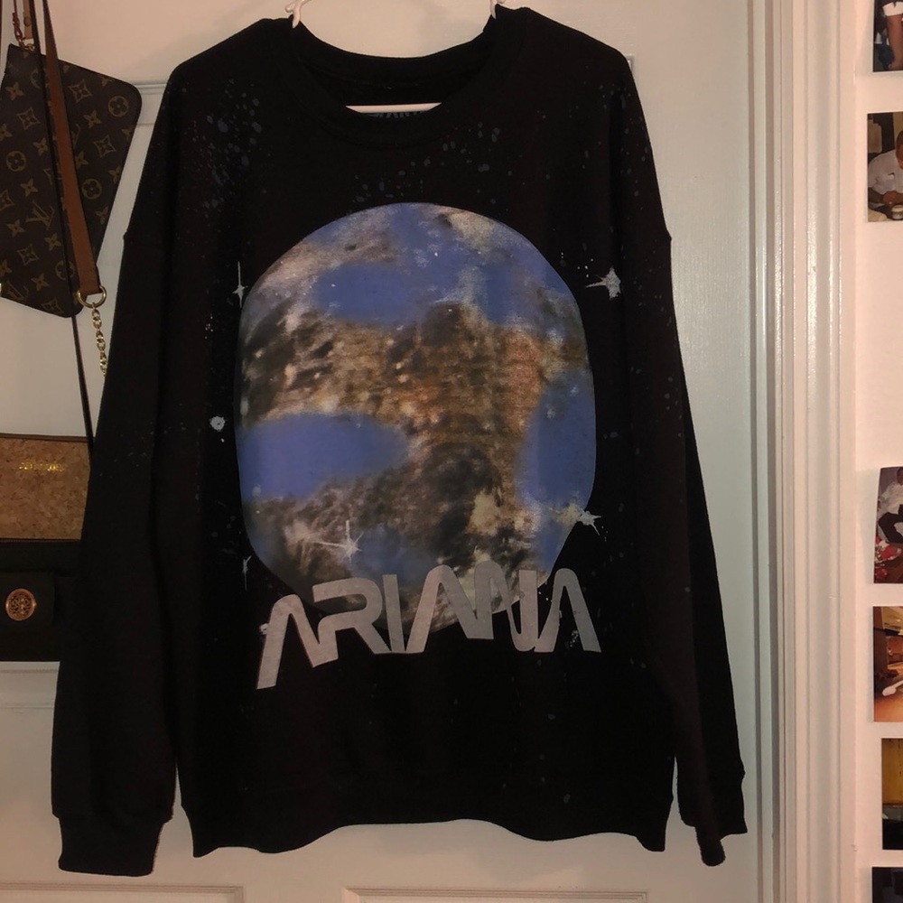 Ariana Grande Lollapalooza Merch